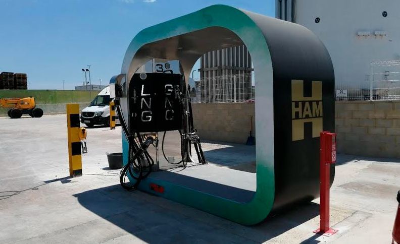 HAM inaugura su gasinera fija de GNC-GNL en Riba-roja de Túria