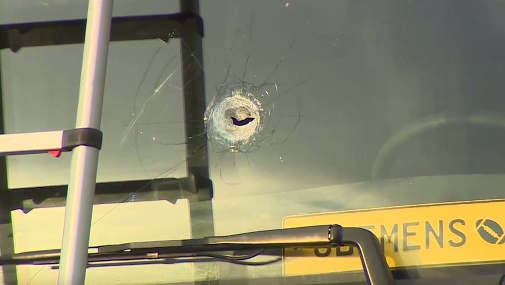 parabrisas roto de un camión