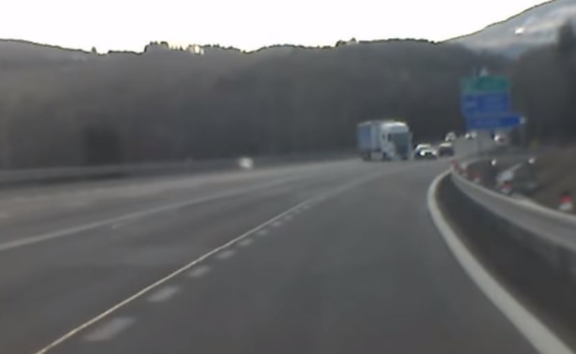 Imagen de la impudencia de un camionero en la República Checa