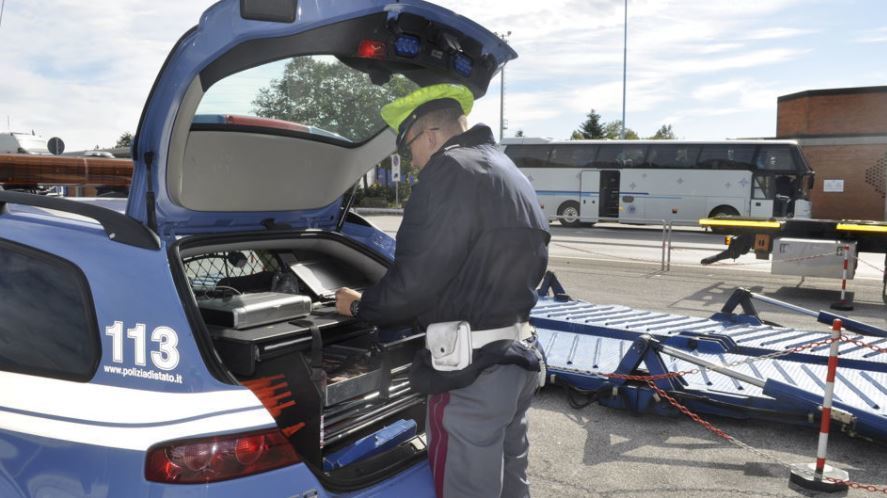 Un agente de la Policía de Tránsito.