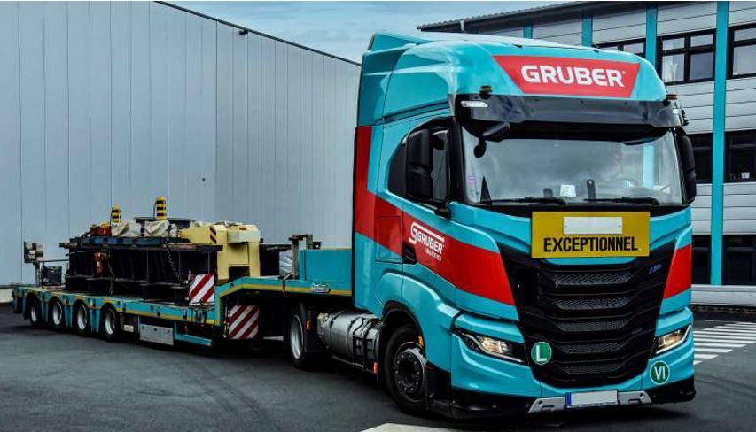 IVECO presenta el primer camión a GNL para transportar 50 toneladas