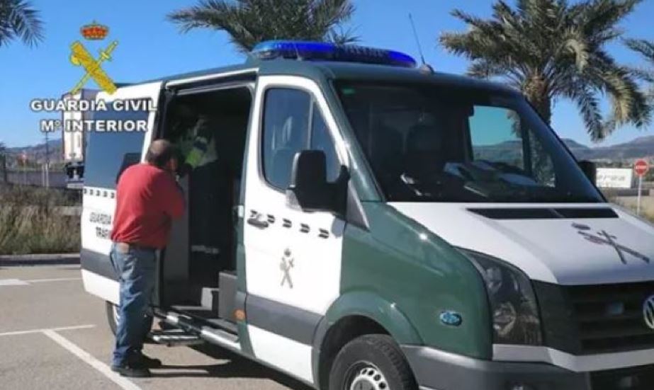 Imagen del camionero al que investigan por circular en sentido contrario que quintuplicaba la tasa de alcohol