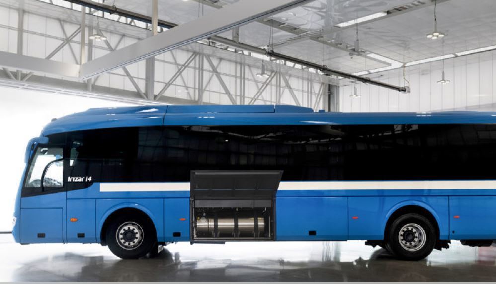 Irizar fabrica el primer autocar de larga distancia a GNL con un alcance de 1.000 km