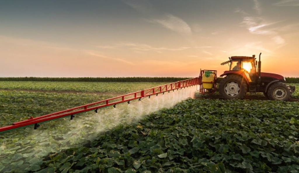 Imagen de La Comisión de la UE cede ante la presión de la industria química y agrícola