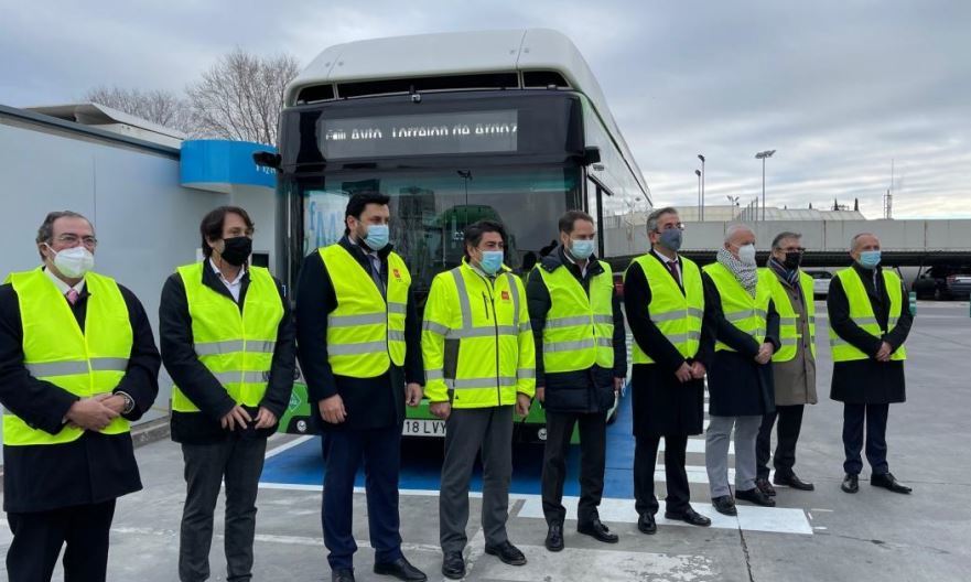 La Comunidad de Madrid pone en marcha el primer autobús de hidrógeno.