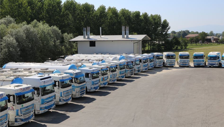 Imagen de camiones de Ricotto Group que se incorpora al Grupo SITRA