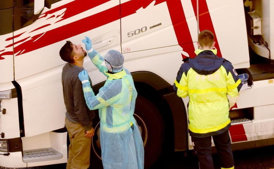 Pruebas masivas PCR en el transporte internacional