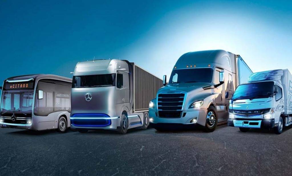 La junta de accionistas de Daimler AG aprueba la escisión de la división de camiones