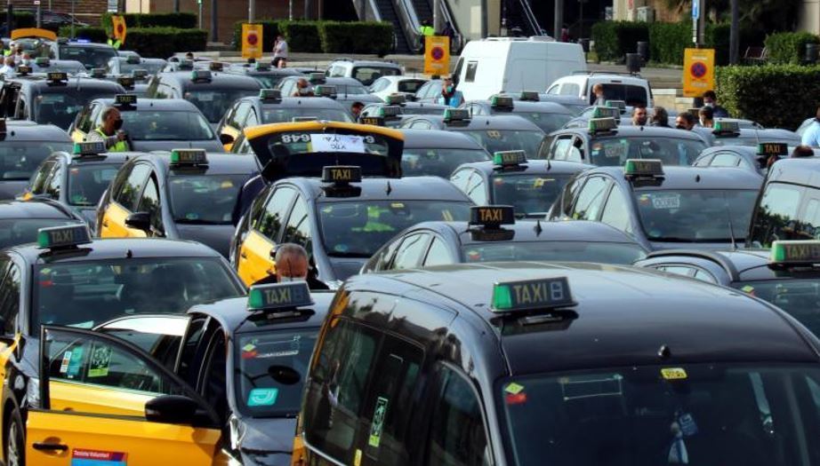 Imagen de la protesta de los taxistas en Barcelona