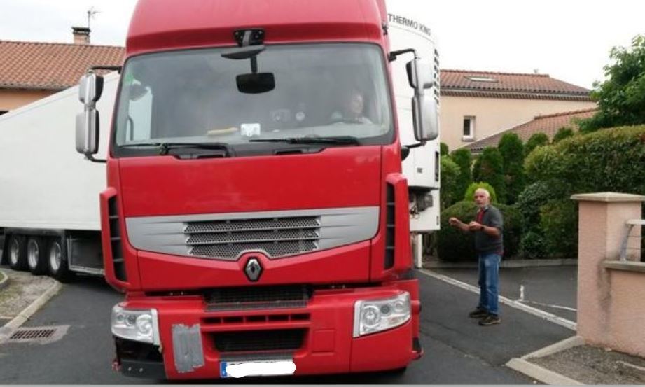 Imagen de la maniobra de la camionera española