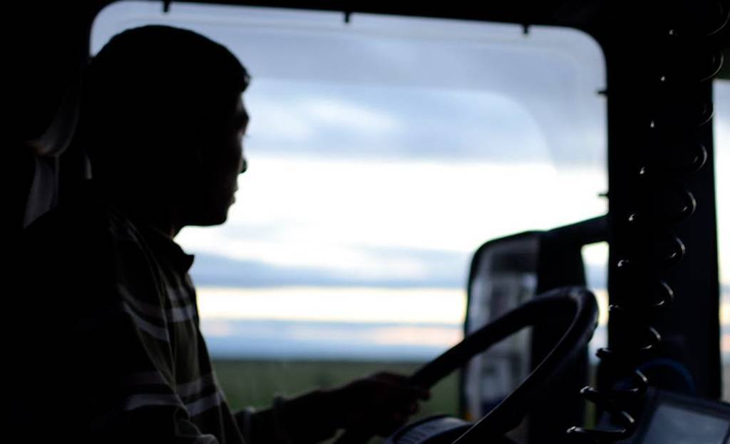 Las-empresas-de-transporte-y-la-U.E.-debaten-como-integrar-a-inmigrantes-como-conductores