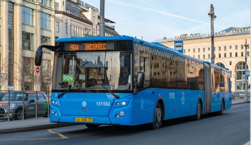 Los autobuses express de Moscú han transportado a más de 350 millones de personas en una década