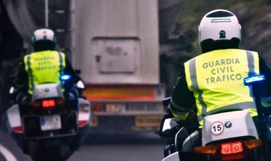 Imagen de una patrulla de Guardia Civil