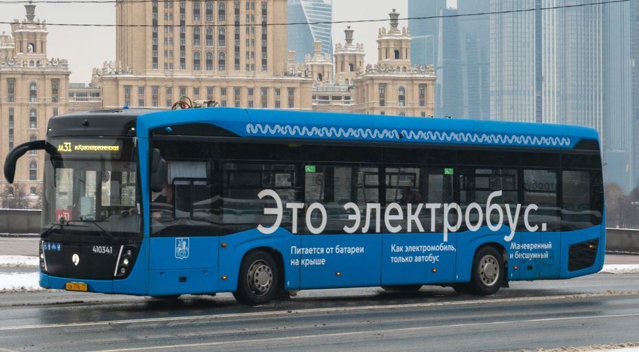 Los pasajeros de Moscú consideran que los viajes en autobuses y autobuses eléctricos son seguros
