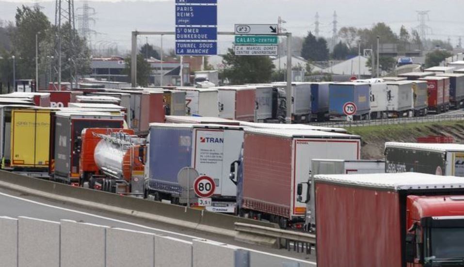 Camiones que realizan transporte entre la UE y el Reino Unido