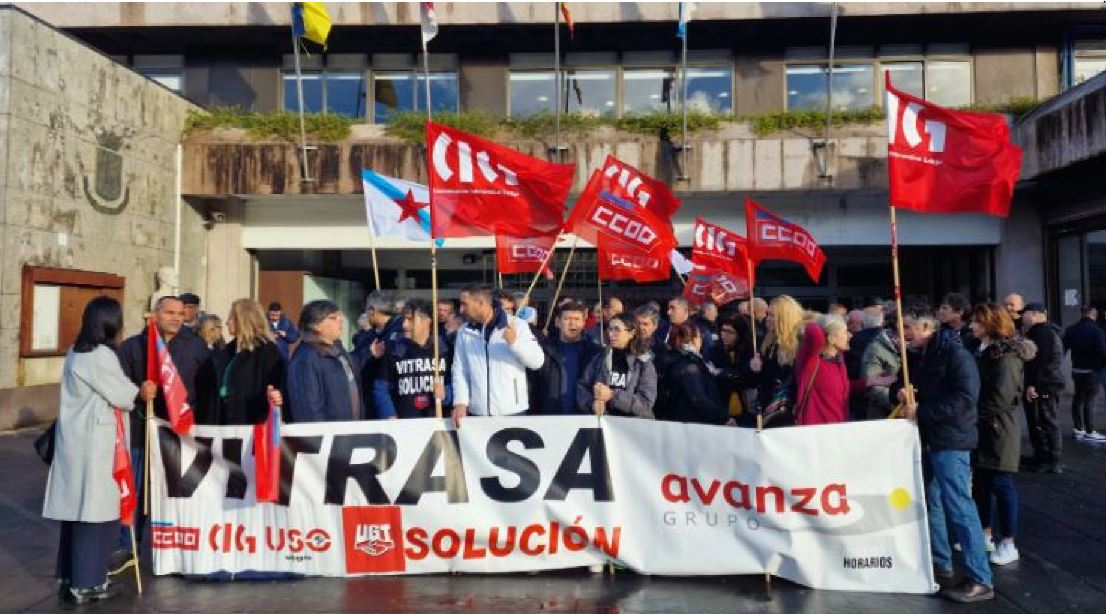 Imagen de Los trabajadores de Vitrasa continúan los paros y concentraciones frente al Ayuntamiento de Vigo
