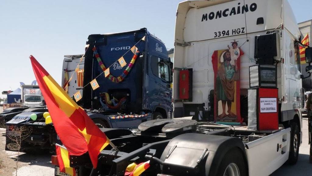Imagen de lo transportistas aragoneses que celebran San Cristobal por todo lo alto