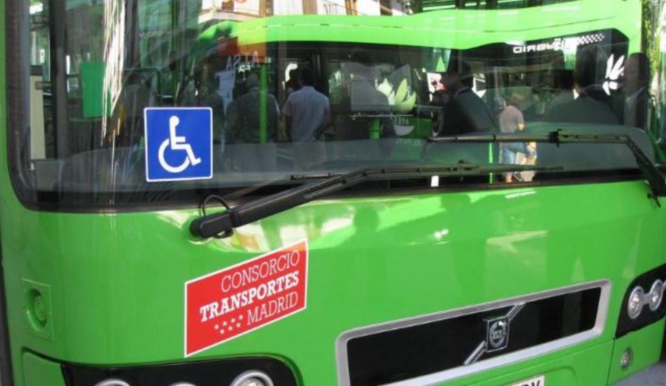 Un autobús de cercanías de Madrid