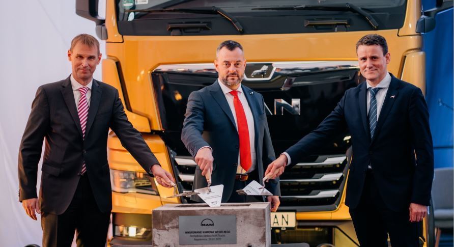 Inauguración de las obras de MAN en la fábrica de Cracovia