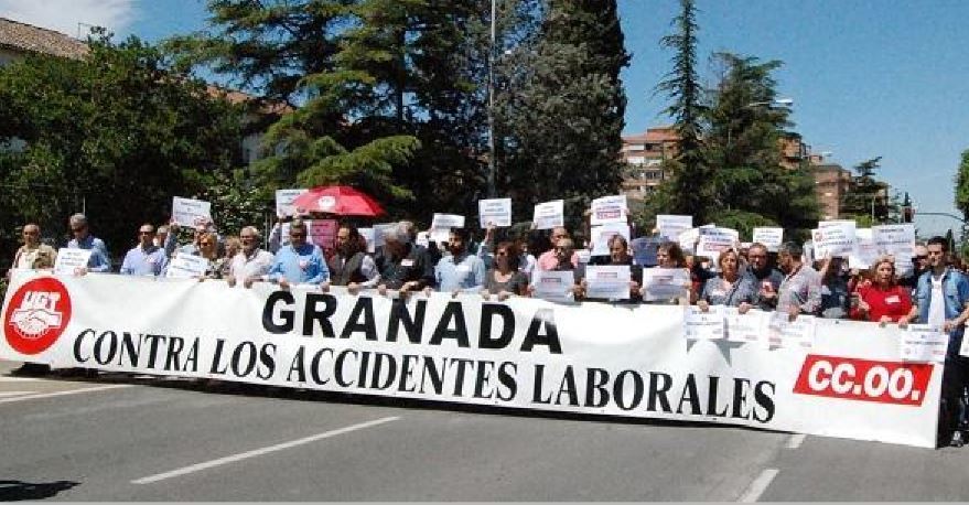 Manifestación de los sindicatos esta mañana en Granada