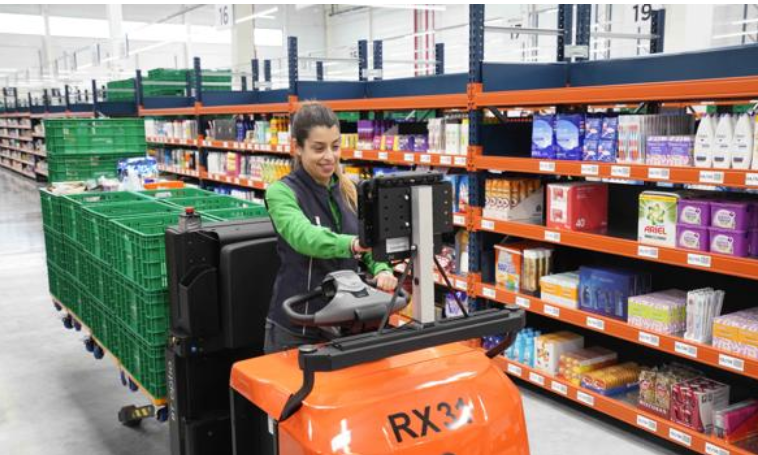 Interior de un almacén de Mercadona
