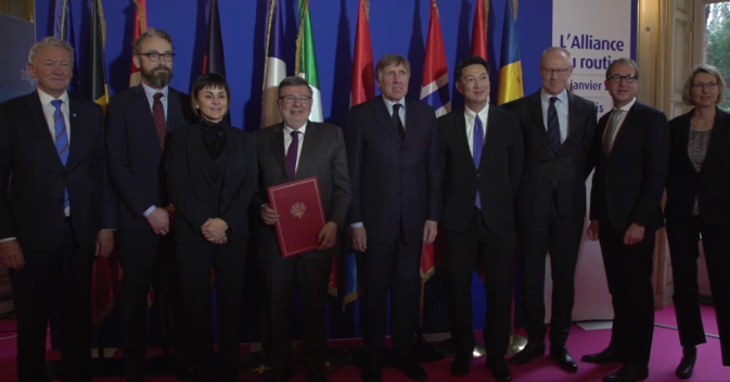 MINISTROSTRANSPORTEPARIS.jpg