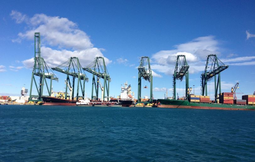 Imagen de un puerto