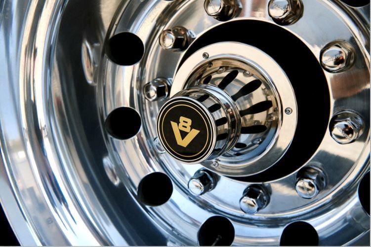 Emblema del motor V8 de Scania