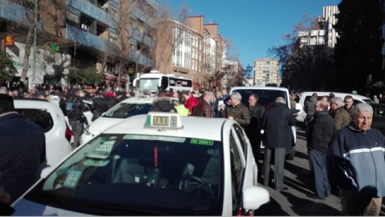 Imagen de taxistas movilizados esta mañana en Madrid