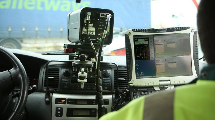 Imagen de un control de la Guardia Civil de Tráfico