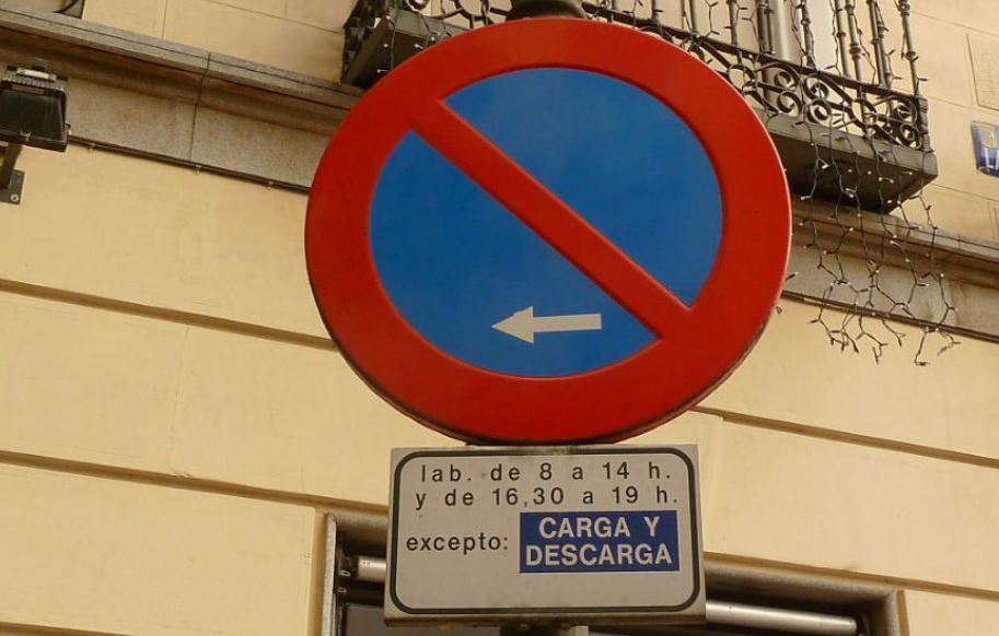Señal de reserva de zona de carga y descarga