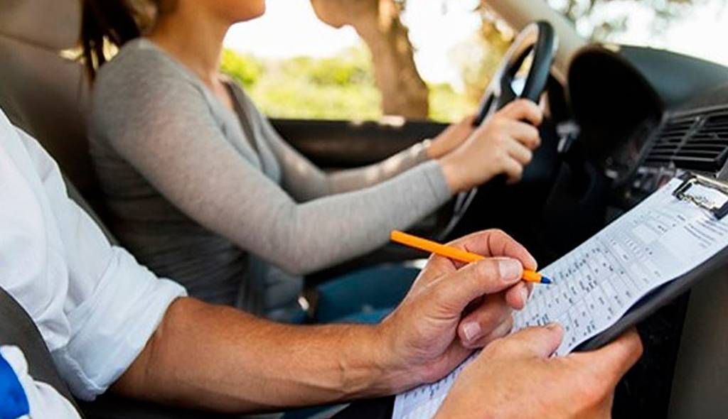Imagen de centros privados y la FP de formación para la movilidad segura y sostenible