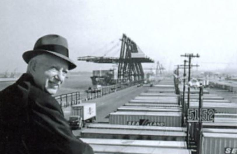 Malcolm McLean, el creador del contenedor que revolucionó el transporte