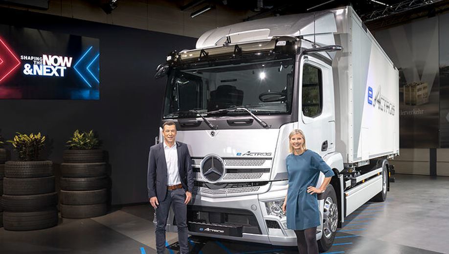 Mercedes-Benz Trucks presenta soluciones innovadores en el transporte con vehículos eléctricos