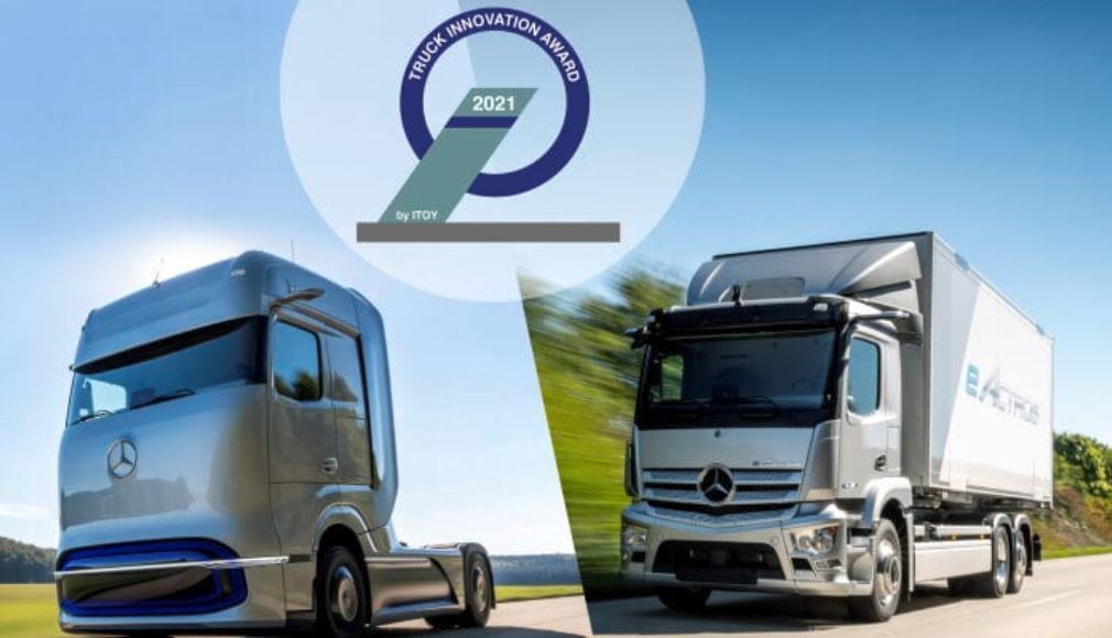 Imagen de los dos camiones de Mercedes-Benz ganadores del Truck Innovation Award 2021