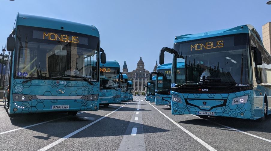 Imagen de los autobuses híbridos de Scania para Monbus