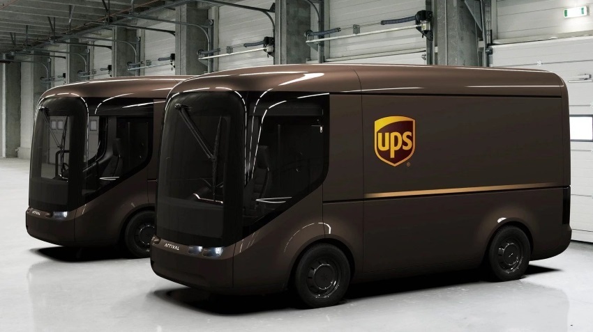 Imagen de los camiones eléctricos de reparto de UPS
