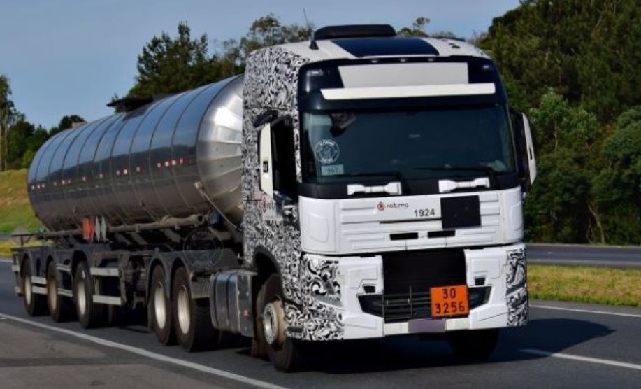 Volvo FM en pruebas en Brasil. Foto AC Pianaro
