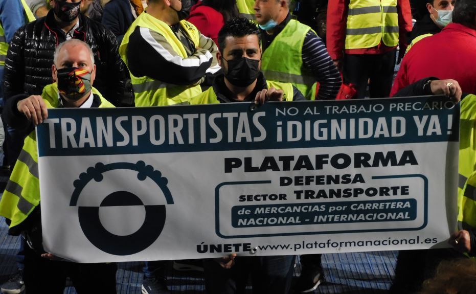 No se puede politizar el transporte