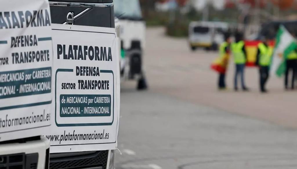 Imagen de Normalidad en el primer día de paro de los transportistas, con casos esporádicos.