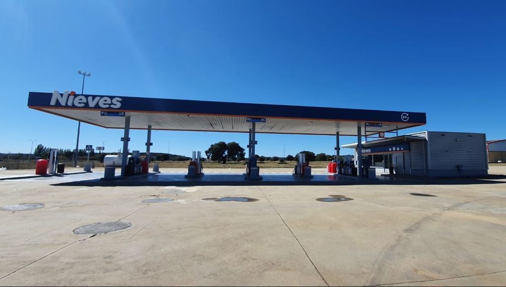 Image de Nueva estación de servicio para transportistas de Grupo Nieves en Sancti-Spíritus