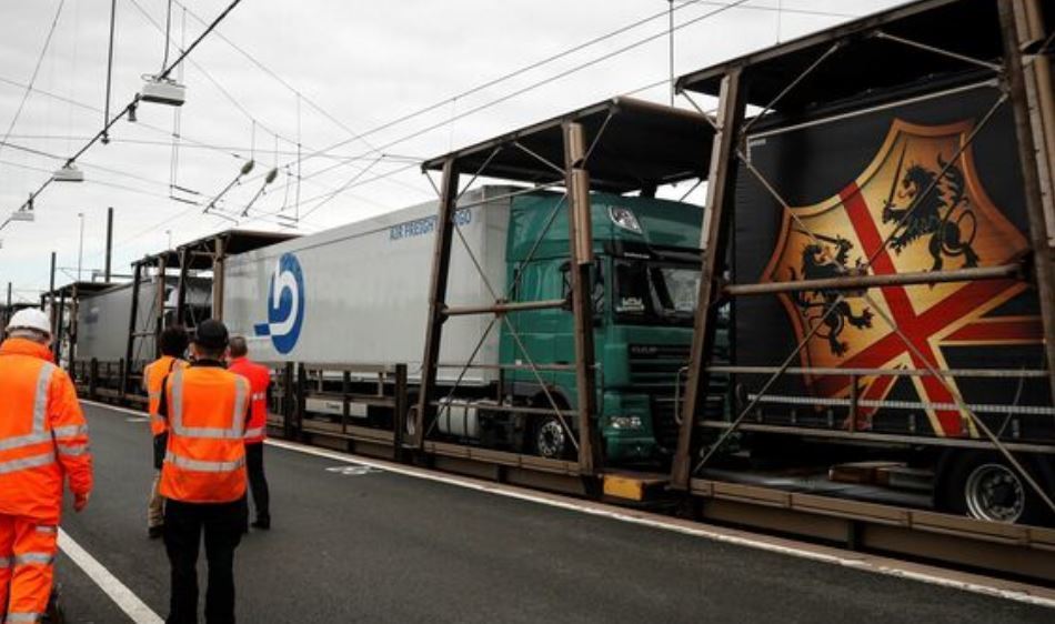 Nuevos requisitos de pruebas Covid a los camioneros para entrar en Inglaterra