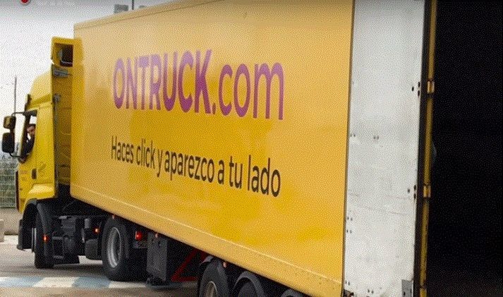 Un camión rotulado de Ontruck