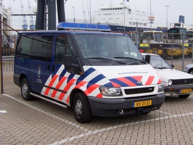 POLICIADADUANASHOLANDA