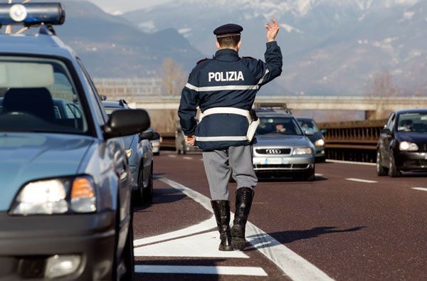 POLICIAESTRADALE