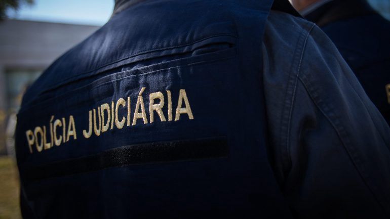 Agente de la Policía Judicial de Portugal