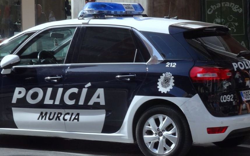 Imagen de un coche patrulla de la Policía Local de Murcia