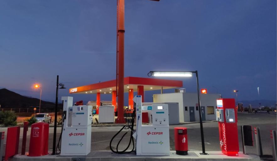 Imagen de la estación de Redexis y Cepsa