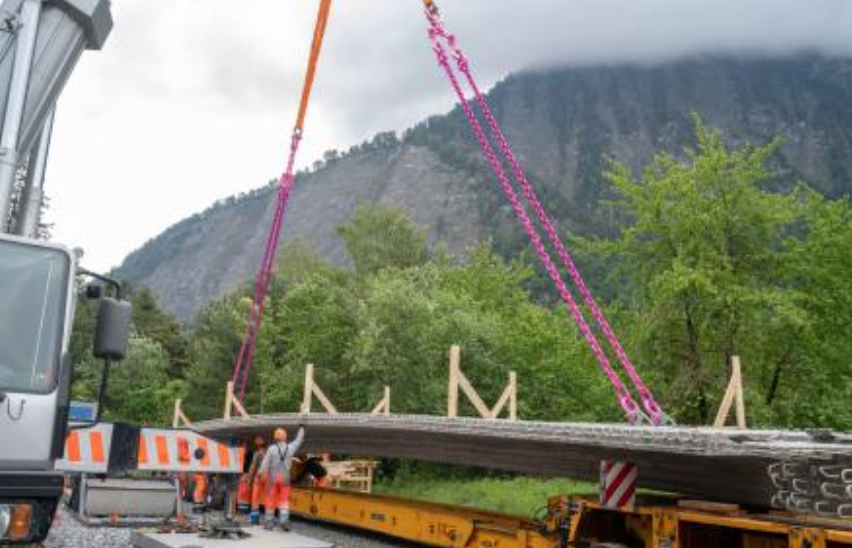 Imagen de la construcción del puente