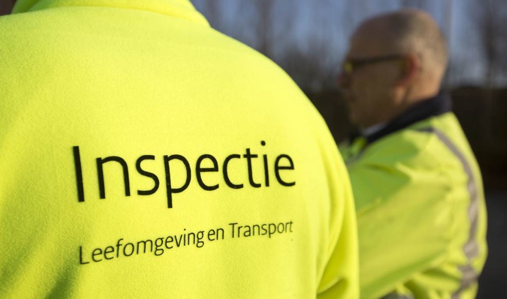Imagen de dos inspectores de la ILT